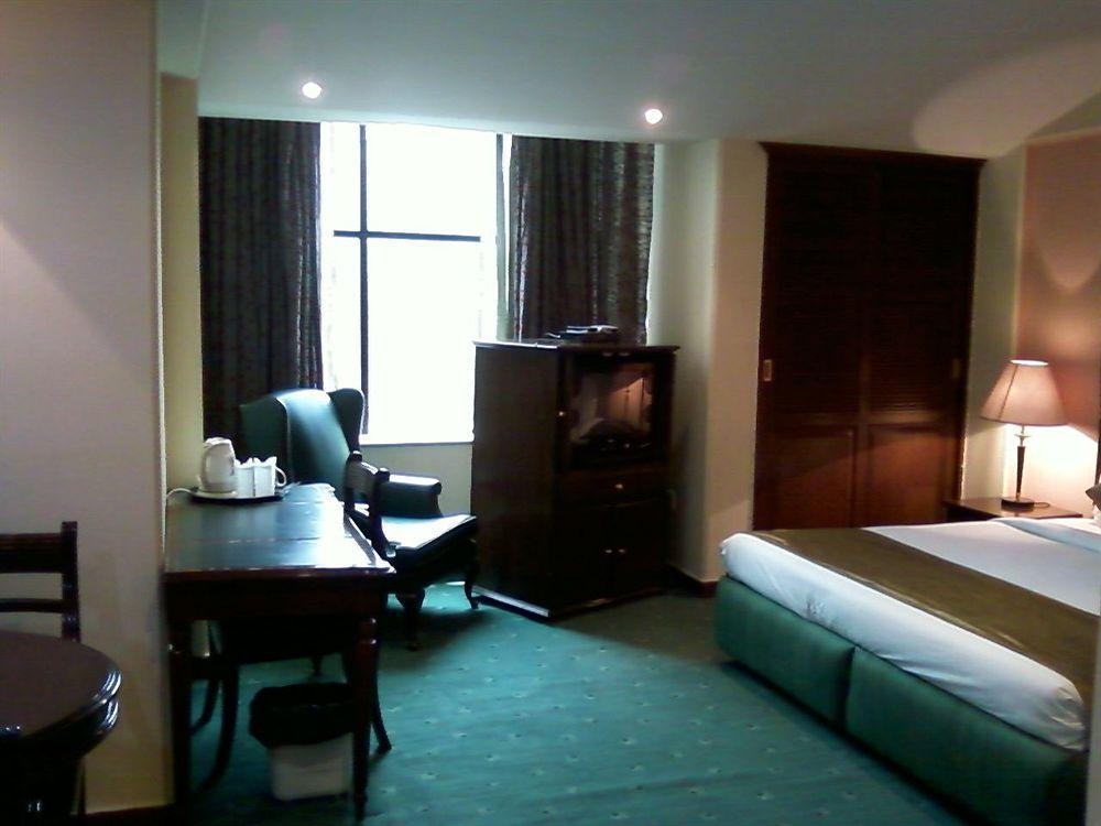 Hotel Treebo Corporate Park Nuova Delhi Esterno foto