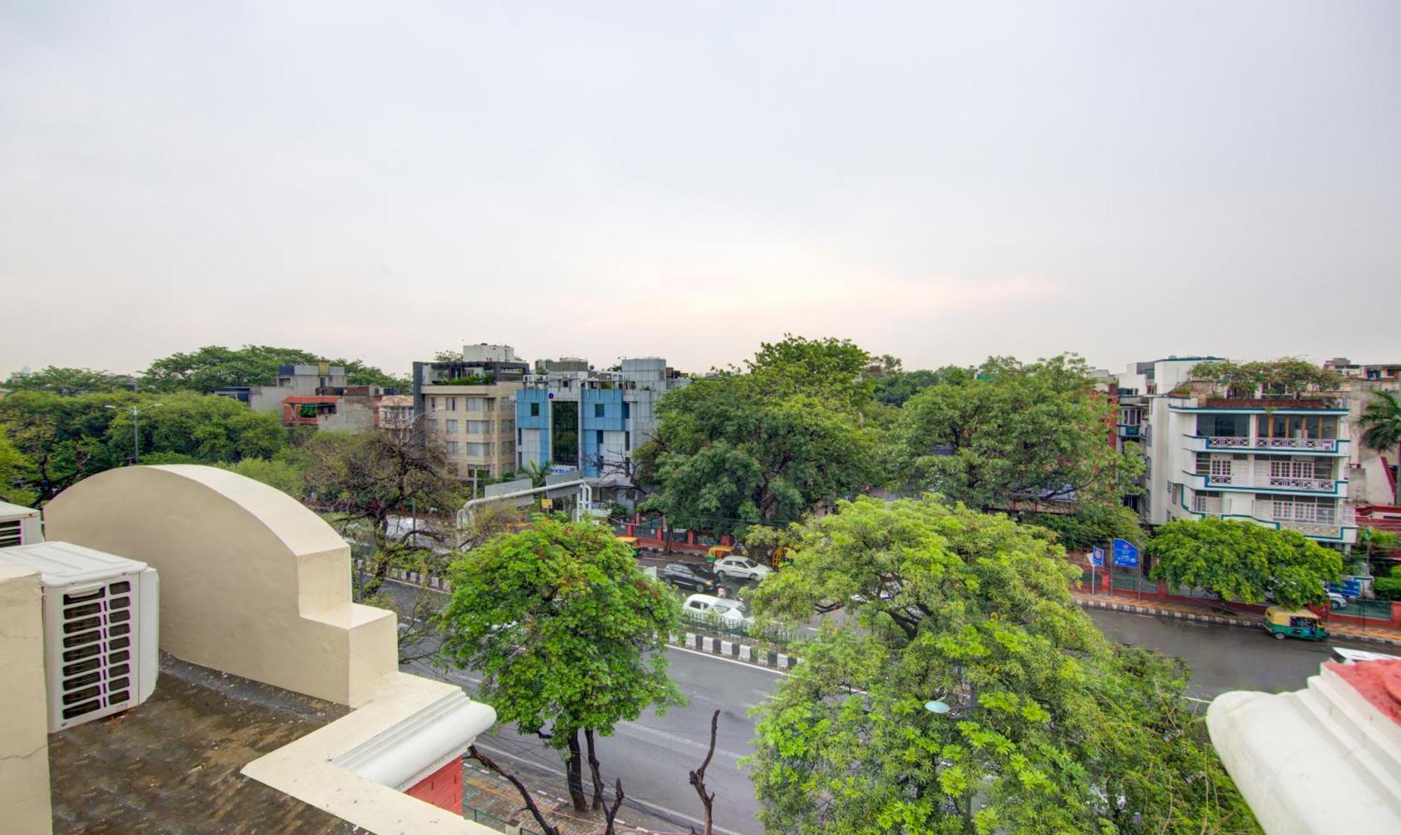 Hotel Treebo Corporate Park Nuova Delhi Esterno foto