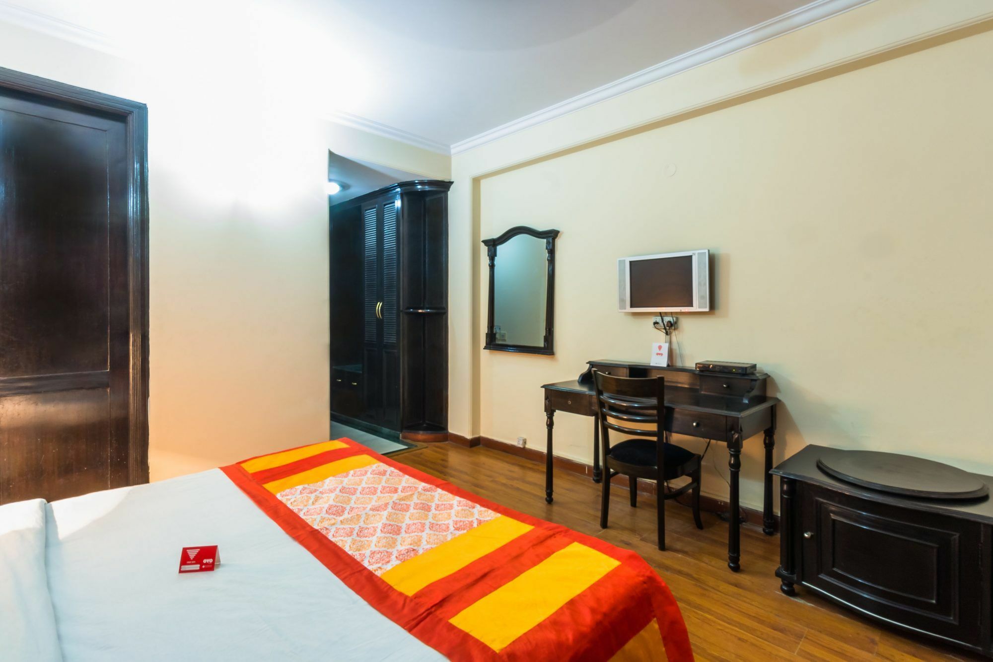 Hotel Treebo Corporate Park Nuova Delhi Esterno foto