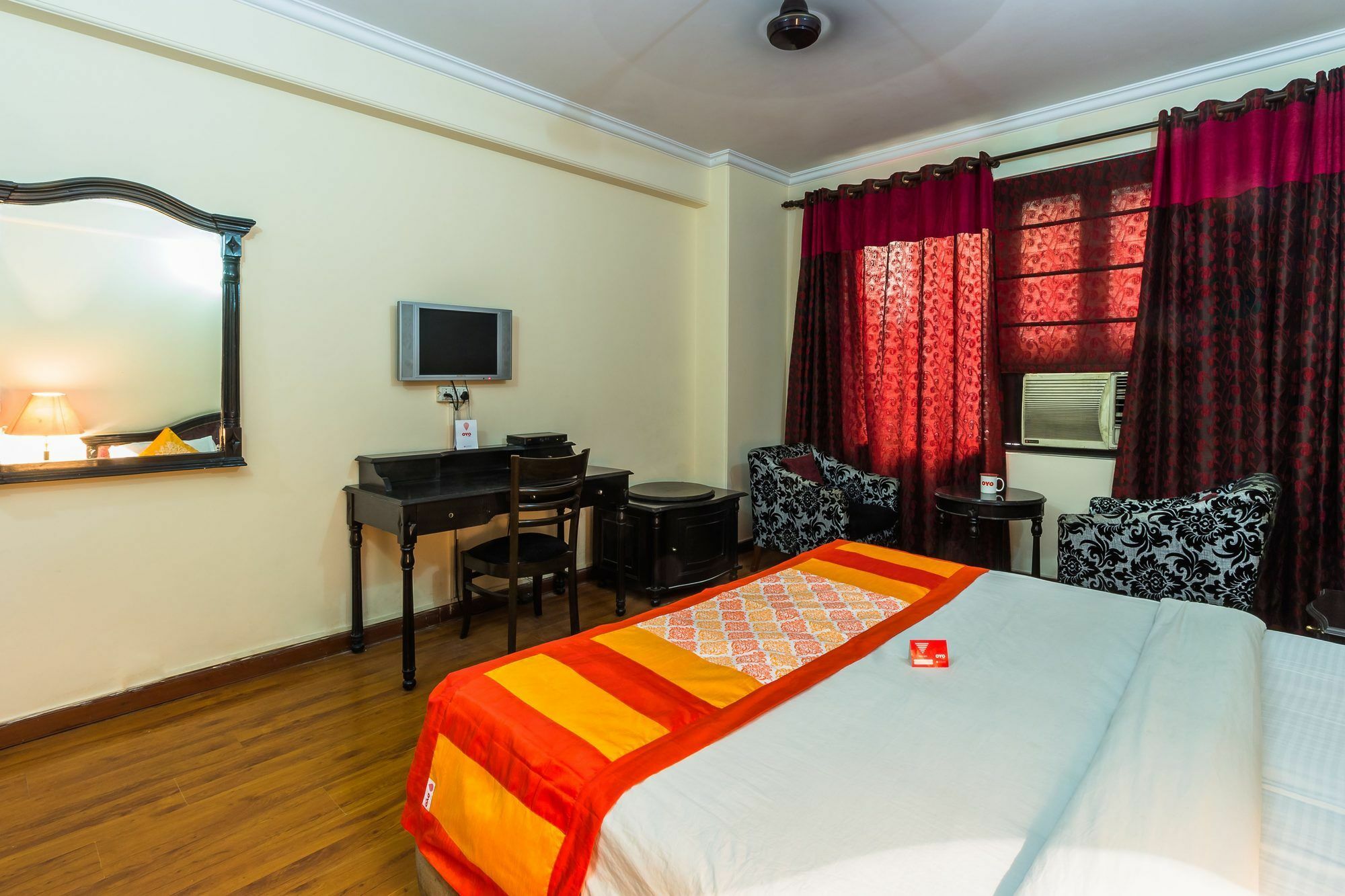 Hotel Treebo Corporate Park Nuova Delhi Esterno foto