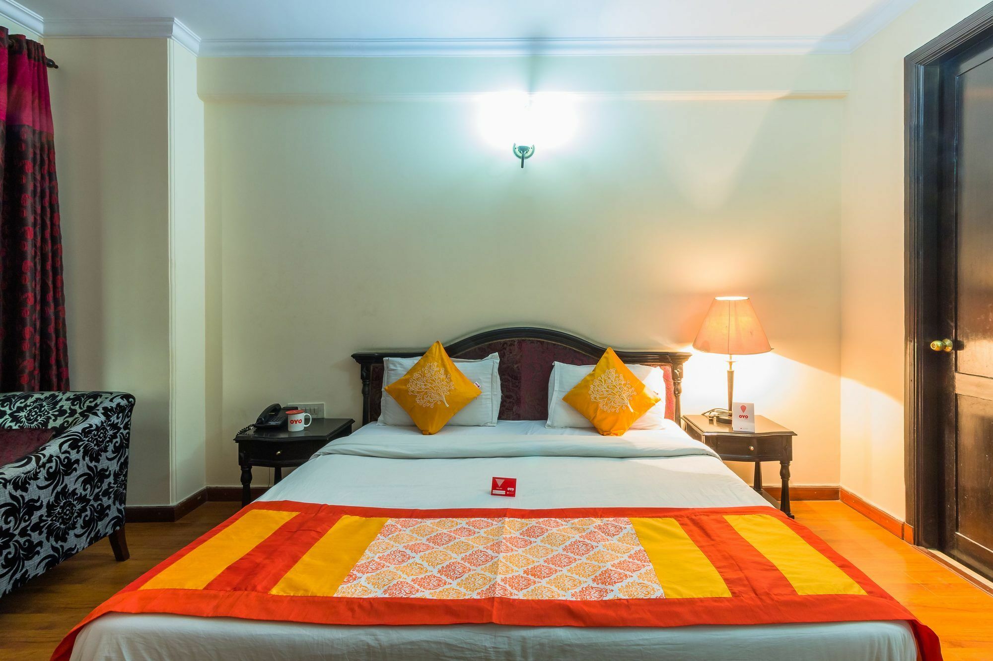 Hotel Treebo Corporate Park Nuova Delhi Esterno foto