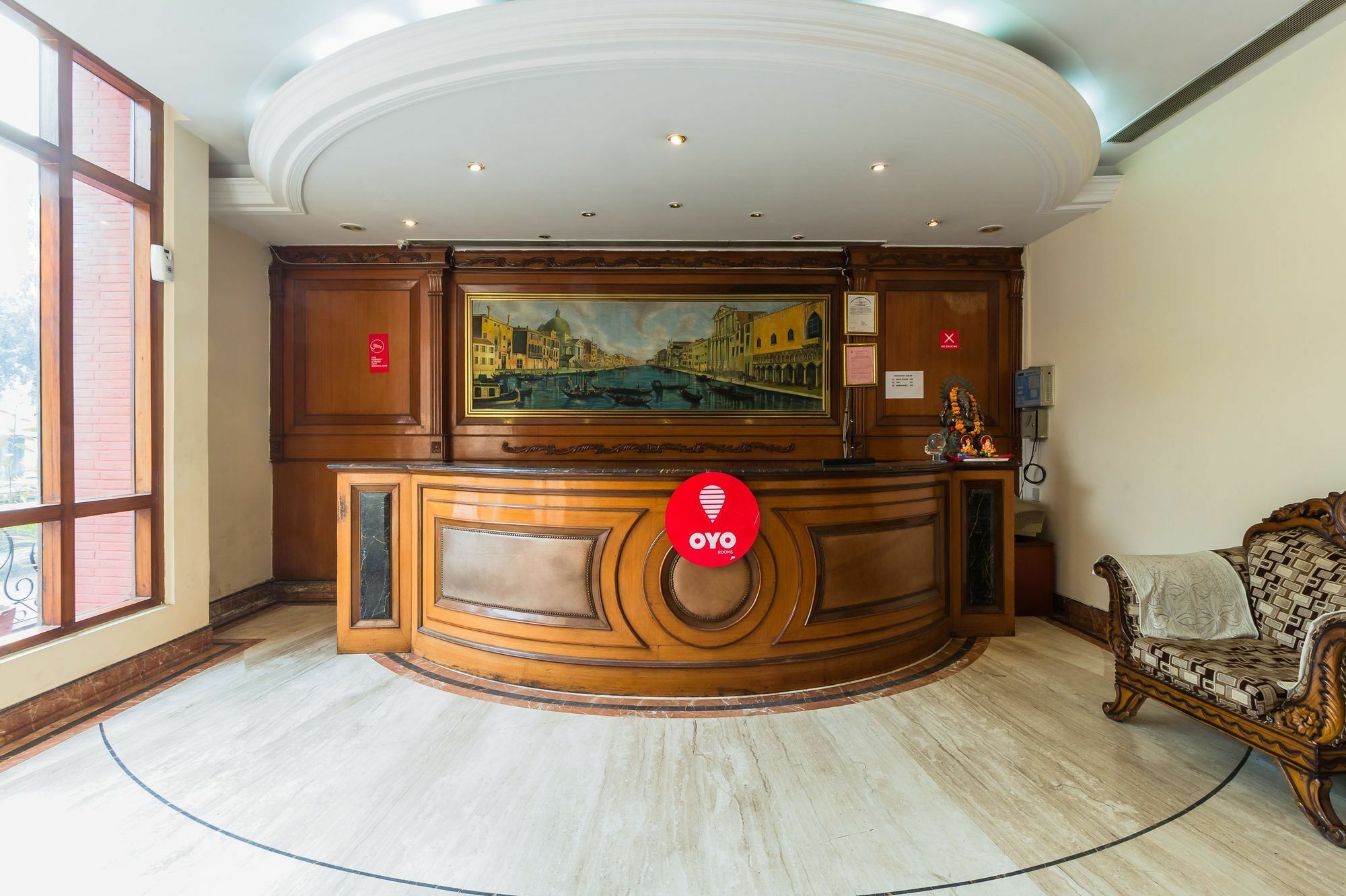Hotel Treebo Corporate Park Nuova Delhi Esterno foto
